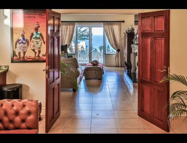 4 BEDROOM HOUSE FOR SALE IN SHEFFIELD BEACH